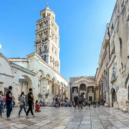 Adriatic Loridas * Split